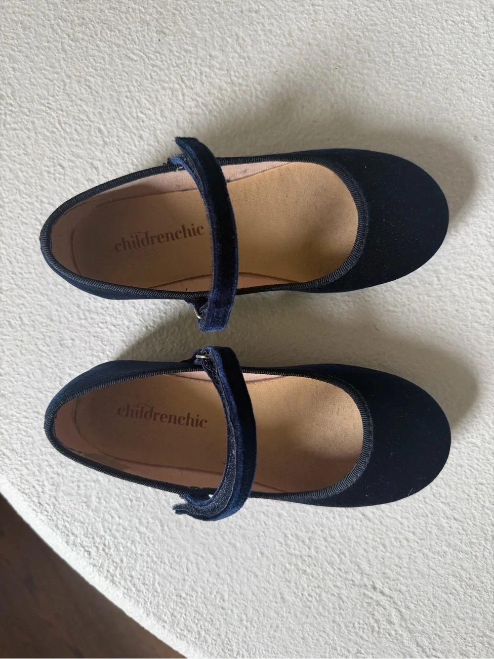Girls' Classic Navy Velvet Mary Jane Shoes size EU 31 / US 13.5
